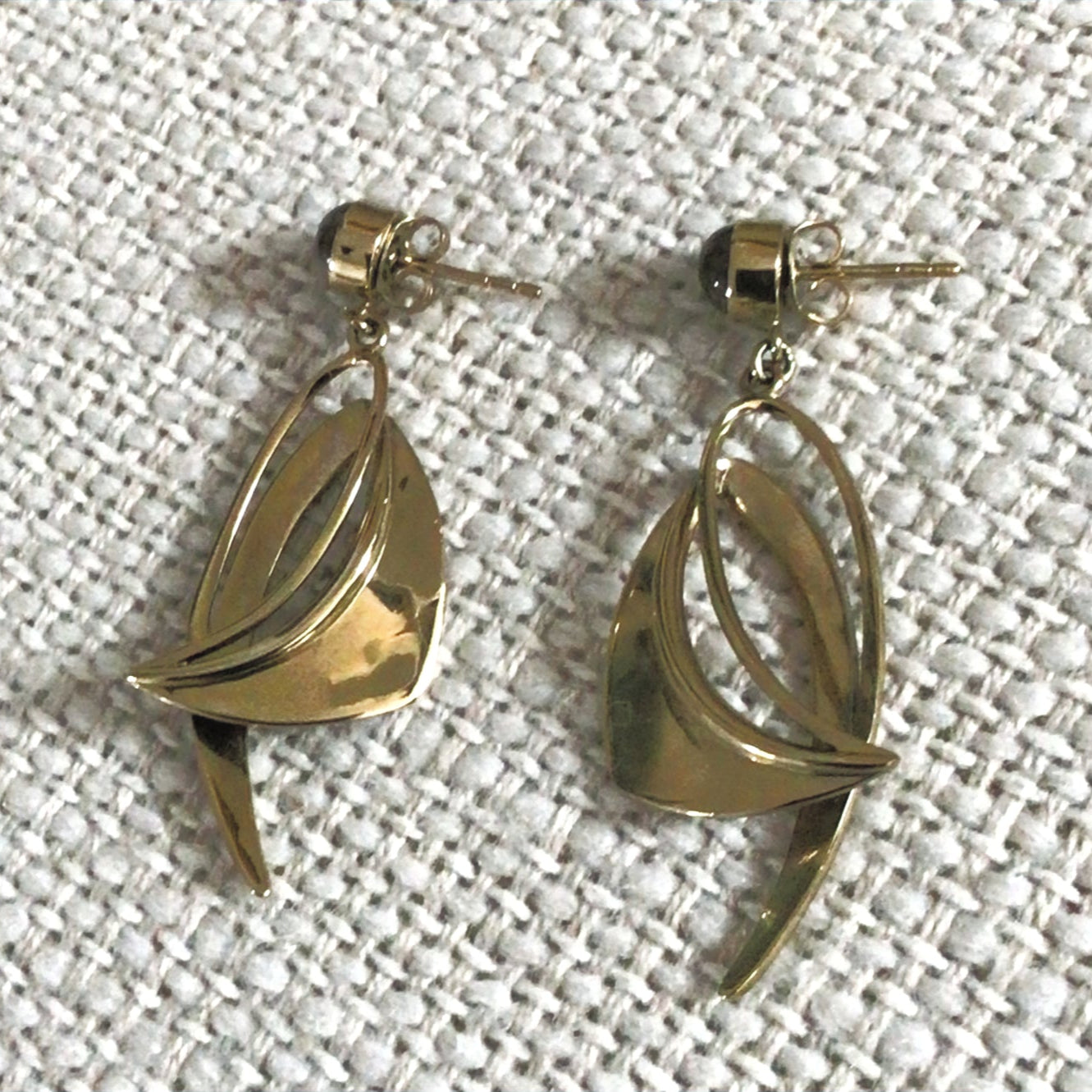 Retro Dangle Earrings image 1