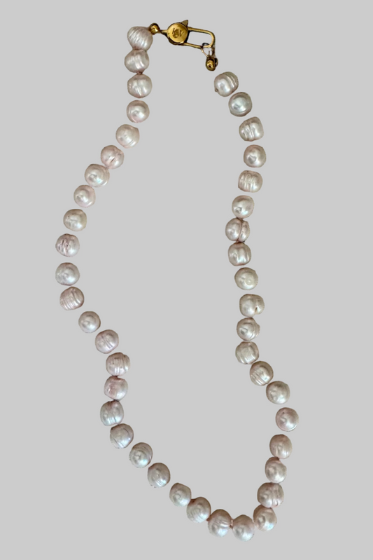 Freshwater Pearl Necklace- Pale Pink