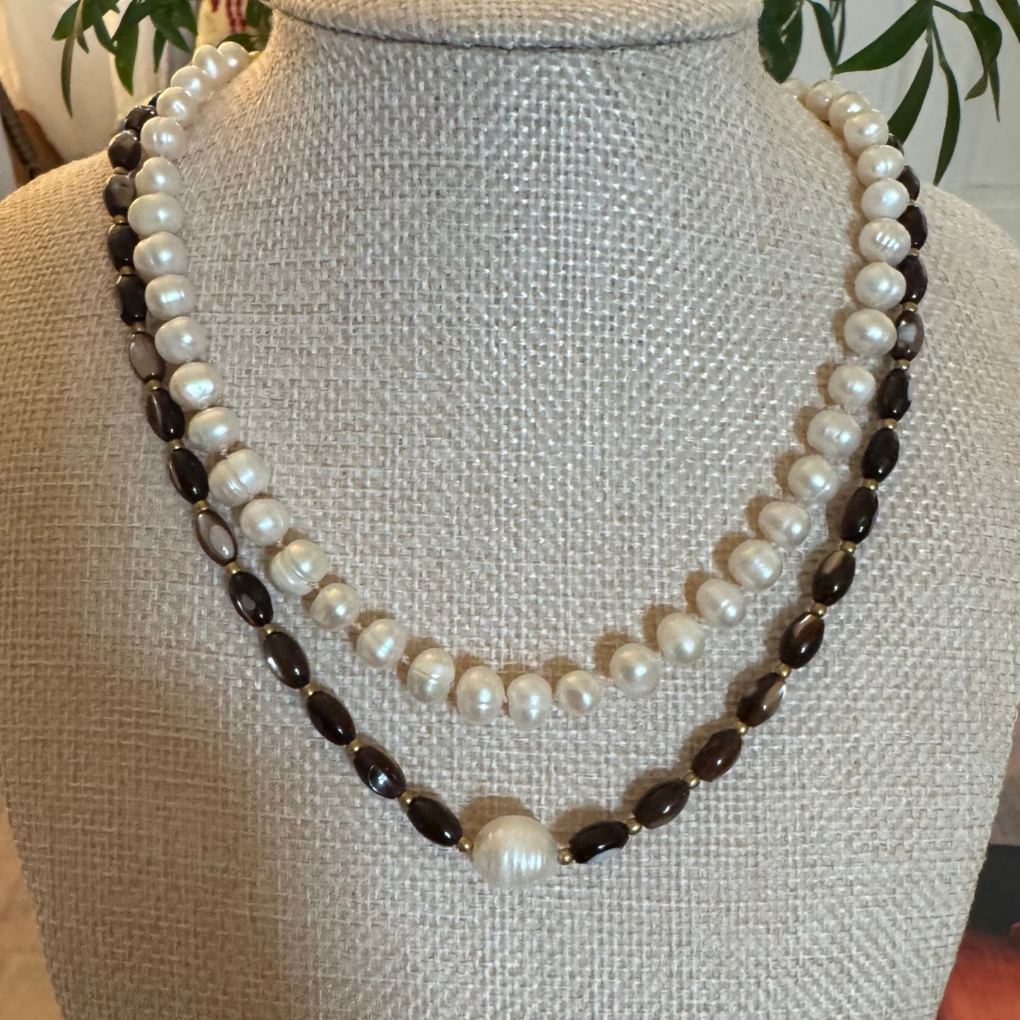 Shell Beaded Necklace with Freshwater Pearl